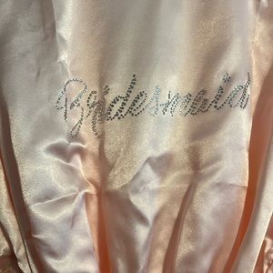 One size pink satin bridesmaid robe. New never used.